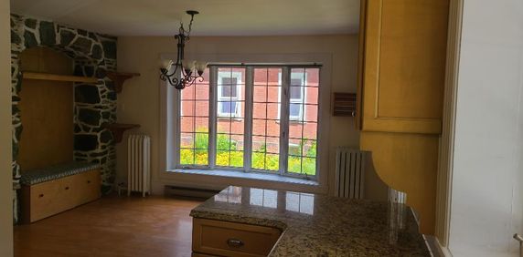 Très bel et grand appartement 6 ½ Vieux-Nord de Sherbrooke - Photo 2