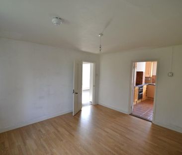 3 bedroom detached house to rent - Photo 6