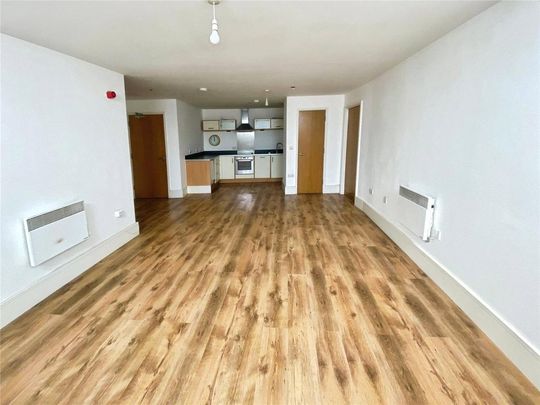 2 bedroom flat to rent - Photo 1