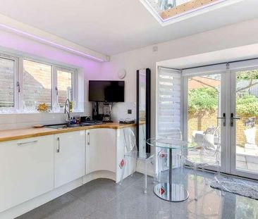 Ring Road, Lancing, BN15 - Photo 4