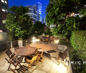 2107/668 Bourke Street - Photo 6
