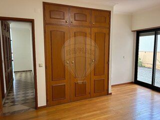 Apartment 2 bedrooms for rent Cascais - fireplace, store room, kitchen, terrace, central heating, ground-floor - Photo 3