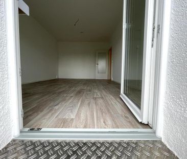 Moderne 2,5-Raumwohnung mit ebenerdiger Dusche und großer Küche - Photo 1