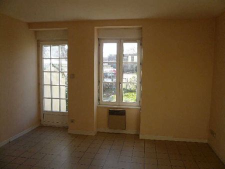 Location appartement 2 pièces 54 m² à Saint-Laurent-sur-Saône (01750) CALME CENTRE - Photo 3