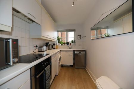 2 bedroom apartment to rent - Photo 5