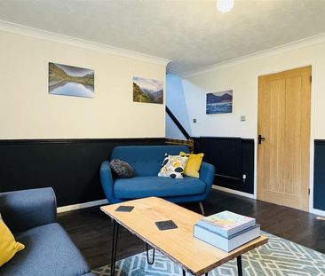 4 bedroom detached house to rent - Photo 1