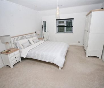 3 bedroom semi-detached house to rent - Photo 6