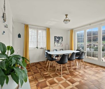 7.5-Zimmer Landhaus mit Weitblick und direkter Nähe zur Schule - Photo 4