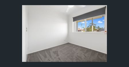 Renovated family home in a sought-after Birkdale pocket - *Rental Increase to $750 from the 12th July 2026 - Photo 4