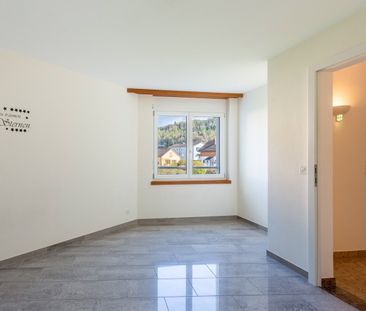 Grosszügige 4.5-Zimmer-Maisonettewohnung mit Gartensitzplatz - Foto 3