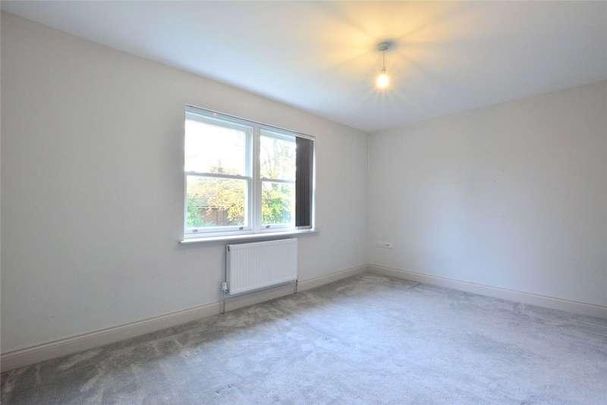 Riefield Road, London, SE9 - Photo 1