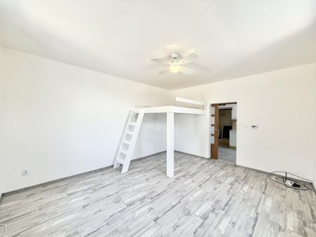 Pronájem bytuRenting an apartment 1+1, 40 m2 - Photo 5