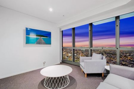 2Bedrooms, 2Bathrooms - Photo 3