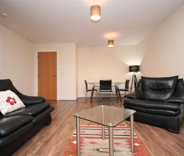 Knightswood Rd, Modern 2 Bedroom Furnished Apartment – Available 13... - Photo 1