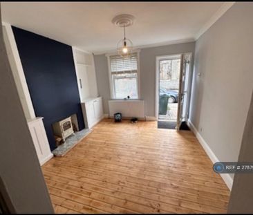 2 bedroom terraced house to rent - Photo 1