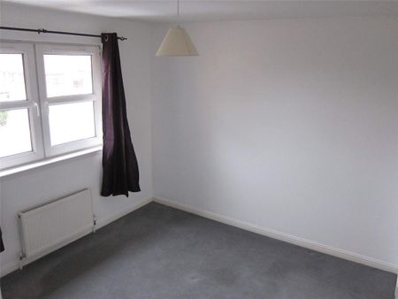 3 bedroom detached house to rent - Photo 4