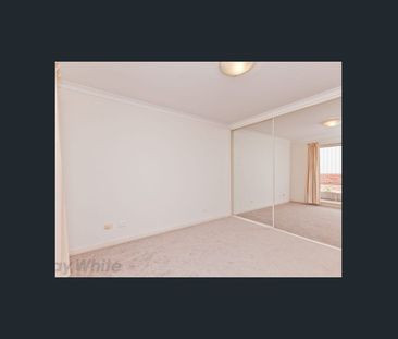 SURE TO IMPRESS - Photo 4