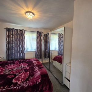 Cardigan Close, Batley, West Yorkshire, WF17 - Photo 2