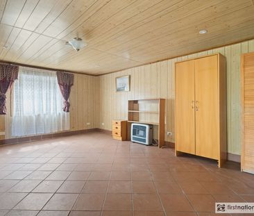 Charming Home with Studio in the Heart of Bathurst - Photo 1