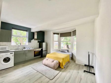 Studio to rent - Photo 4