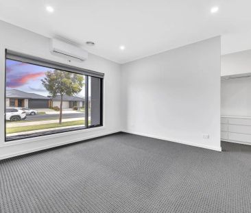 “Spacious 4-Bedroom Family Living in the Popular Jubilee Estate!” - Photo 3