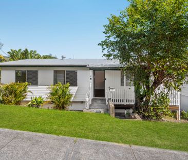 2 Salway Street, Stafford Heights QLD 4053 - House For Rent | Domain - Photo 2