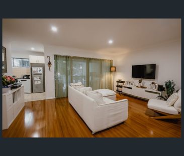 Spacious villa-like home in quiet block - Photo 1