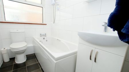 Astor Close, GLOUCESTER GL34AS - Photo 5