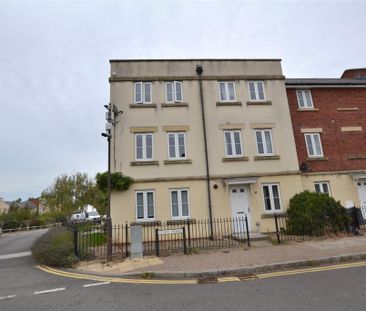 4 bedroom terraced house to rent - Photo 3