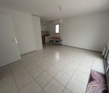 Location Appartement 2 pièces 45m² - Photo 2