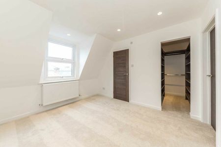 St. Margarets Road, St Margarets, TW1 - Photo 3