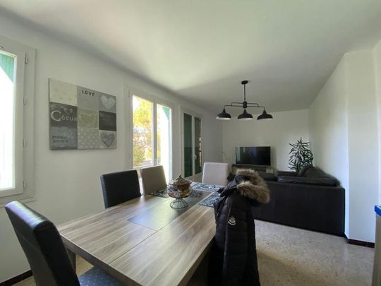 Location Appartement 3 pièces 69m² ST MAXIMIN LA STE BAUME 83470 - Photo 1