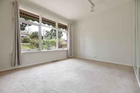 23 Tasman Avenue, NUNAWADING - Photo 5