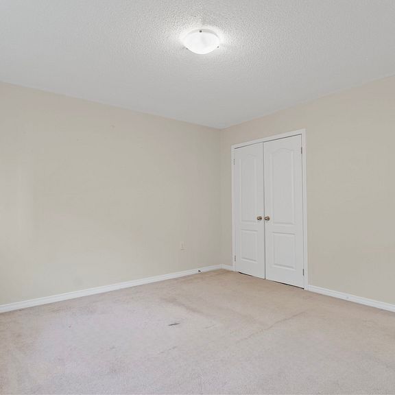 For Lease - 6 McGregor Court Unit# Main, Peterborough, Ontario - Photo 1
