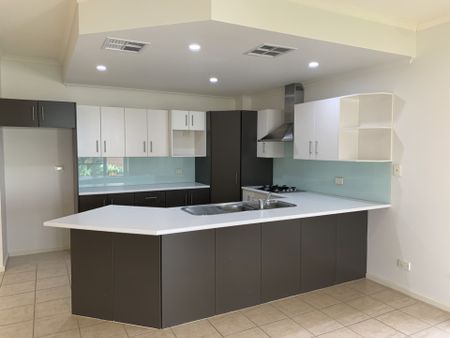 Low Maintenance Living in Convenient Location - Photo 2