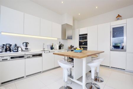 3 bedroom apartment to rent - Photo 2