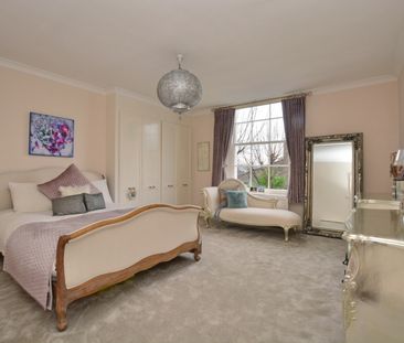 2 Bed Flat, Shooters Hill Road, SE3 - Photo 6