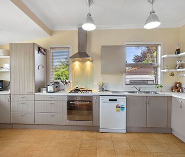 2 Bedroom Home - Photo 6
