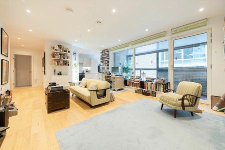 Jubilee Walk, Clerkenwell, WC1X - Photo 3