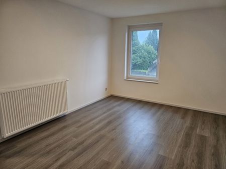 VRIJSTAANDE WONING MET 4 SLAAPKAMERS TE DILSEN-STOKKEM. - Photo 2