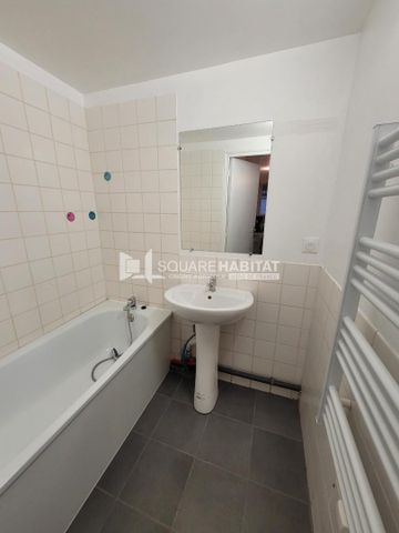 Location Maison 4 pièces 70m² ARMENTIERES 59280 - Photo 4