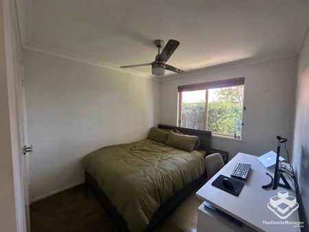 $650 per week - Photo 5