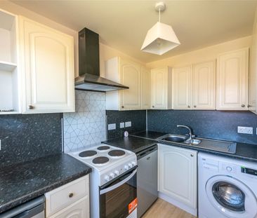 2 bedroom apartment to rent - Photo 6