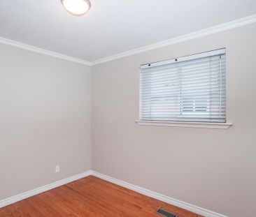 For Lease - 92 Fortrose Crescent, Toronto, Ontario - Photo 5