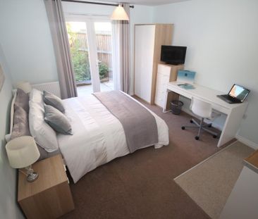 1 bedroom in a house share to rent - Photo 2