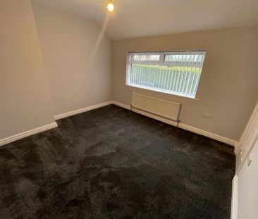 2 bedroom semi-detached house to rent - Photo 6