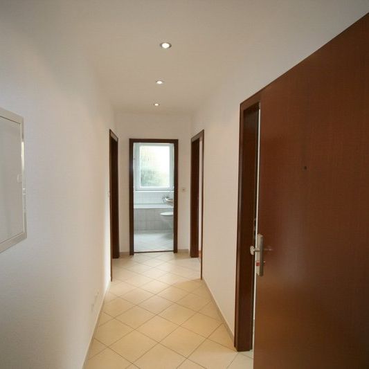 "Energiesparwohnung" mit Südbalkon in toller Grünanlage! - Photo 1