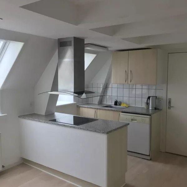 <b>Renoveret 2-værelses lejlighed i roligt område midt i Aalborg</b> - Foto 1