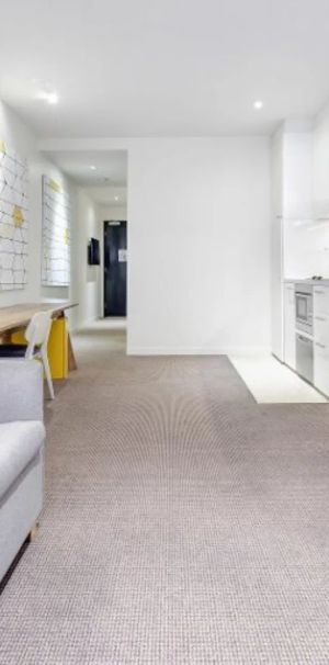 Great views, Central location, Metres from the beach! - Photo 1