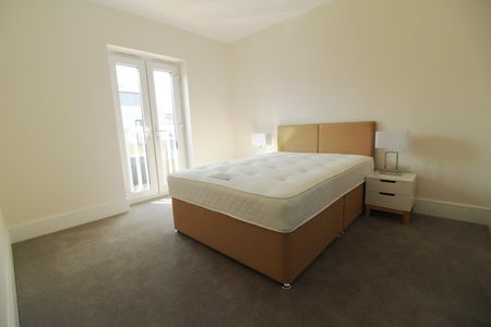 Candlewood Drive, Reading, RG2 6AW - Photo 4